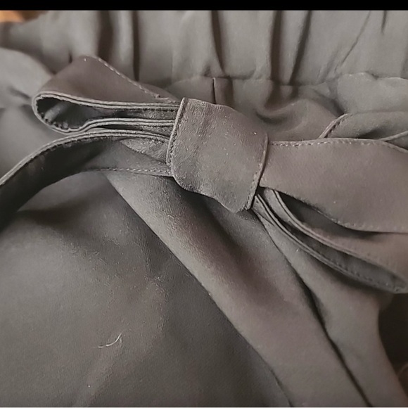 Elegant Black Tie-Waist Pants - Picture 4 of 5